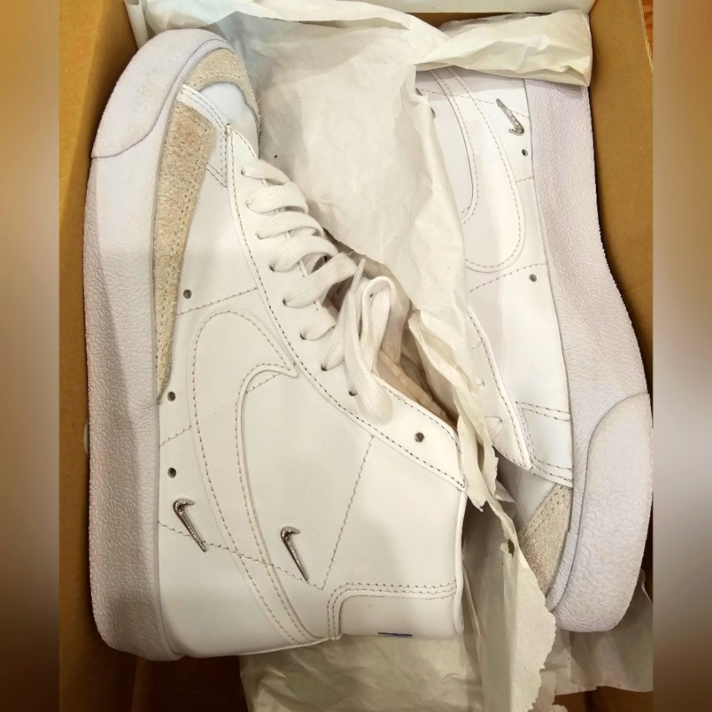 Nike Blazer Mid Size 7W